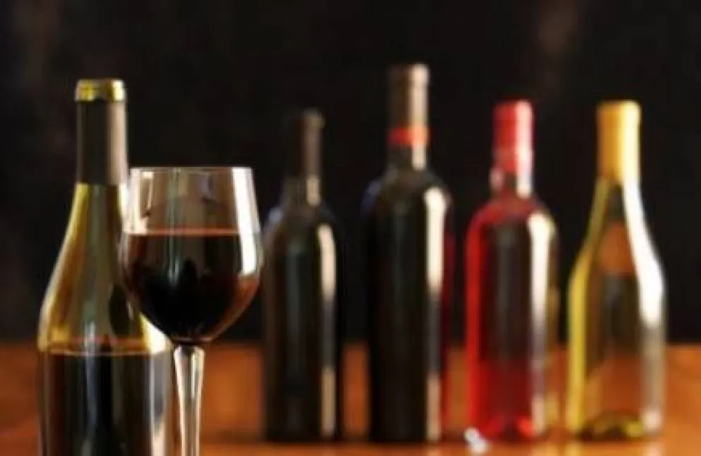 ¿Qué hay adentro de una botella de vino?