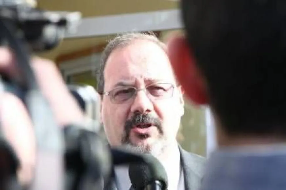 Nuevas promesas de Delfino para Dina Huapi
