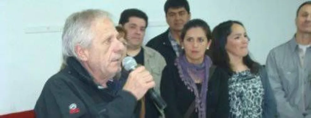 Saiz: "Hay que volver a establecer la República"