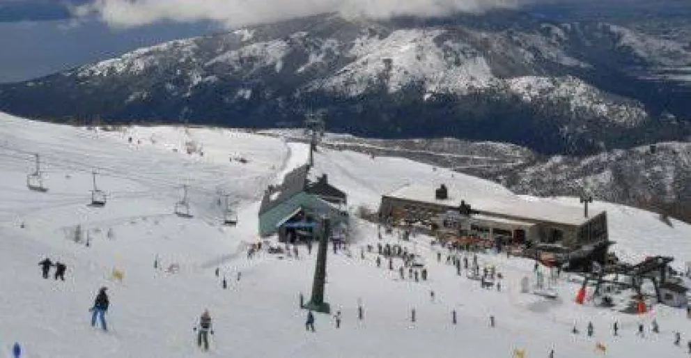 En primavera, la nieve sigue siendo un atractivo en el Catedral 