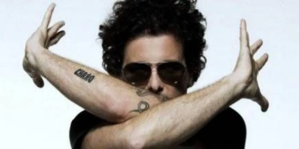 Con 35 años de música al hombro y nuevo disco, Calamaro llega a Bariloche 