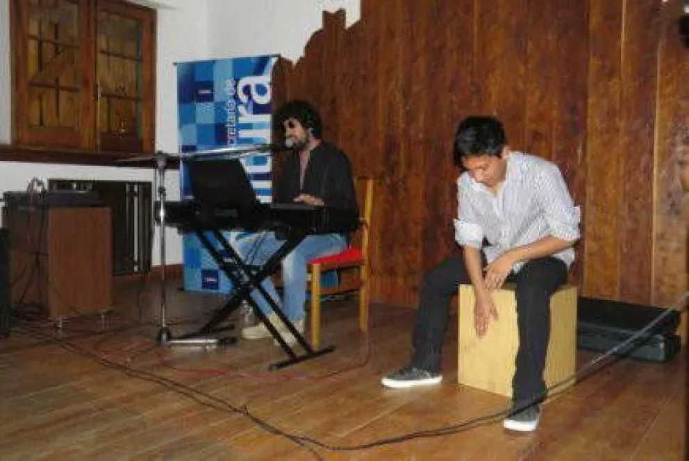 Cohen y Rodríguez brindaron un show íntimo 