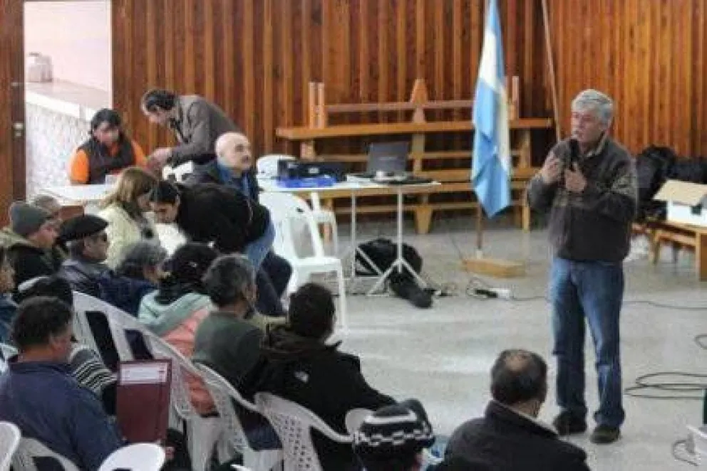 Debaten iniciativa sobre propiedad comunitaria indígena de la tierra