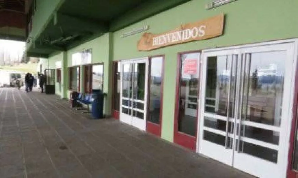 Finalizó el recambio integral de las puertas de la terminal