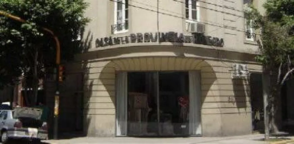 Reciben documentación para inscripción en universidades 