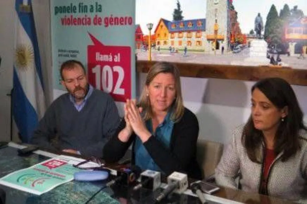 Línea para víctimas de violencia de género recibió más de 100 llamadas