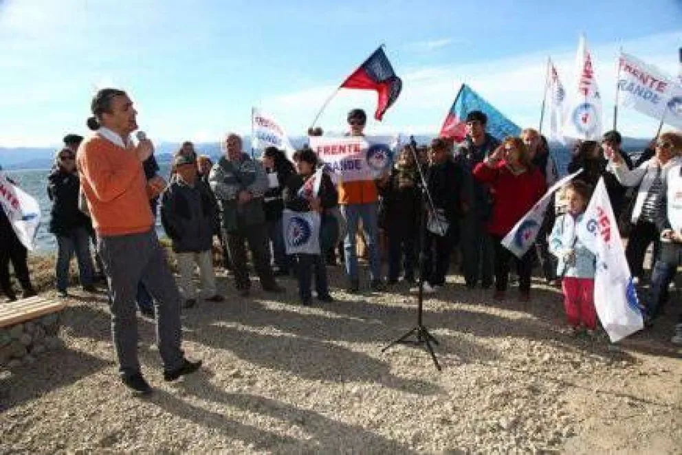Valeri cerró su campaña con un "primer acto de gestión"