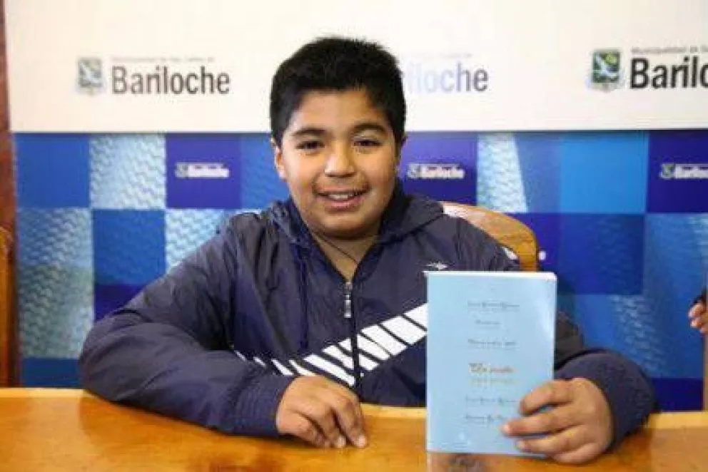 Lucas, el escritor de 12 años que presentó su primer libro 