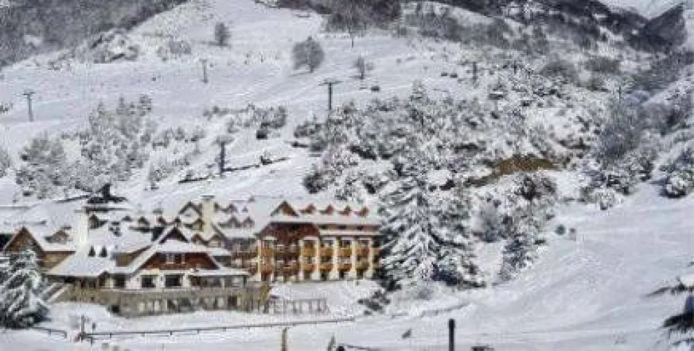 Volvieron a clausurar el hotel Pire Hue en el Catedral