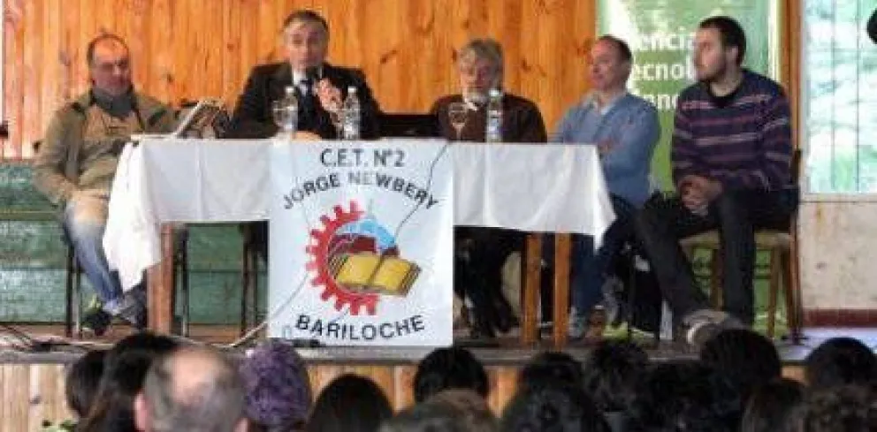 Encuentro de nanociencia y tecnología en Bariloche