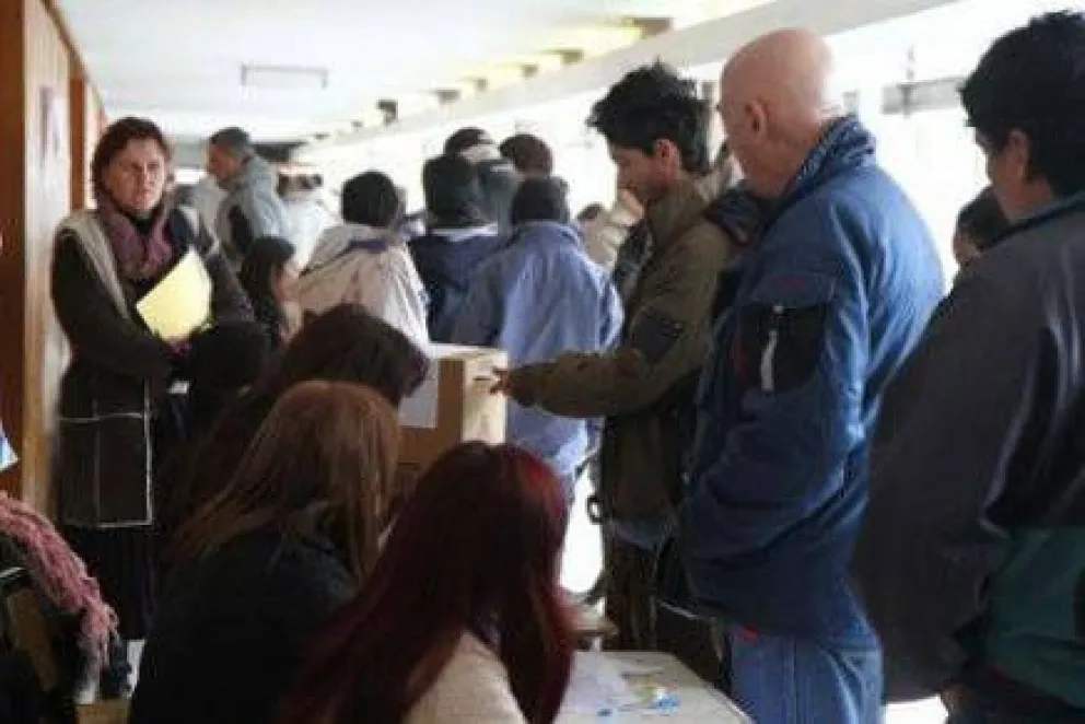 A nivel nacional, la cantidad de votantes alcanzó el 74 por ciento 