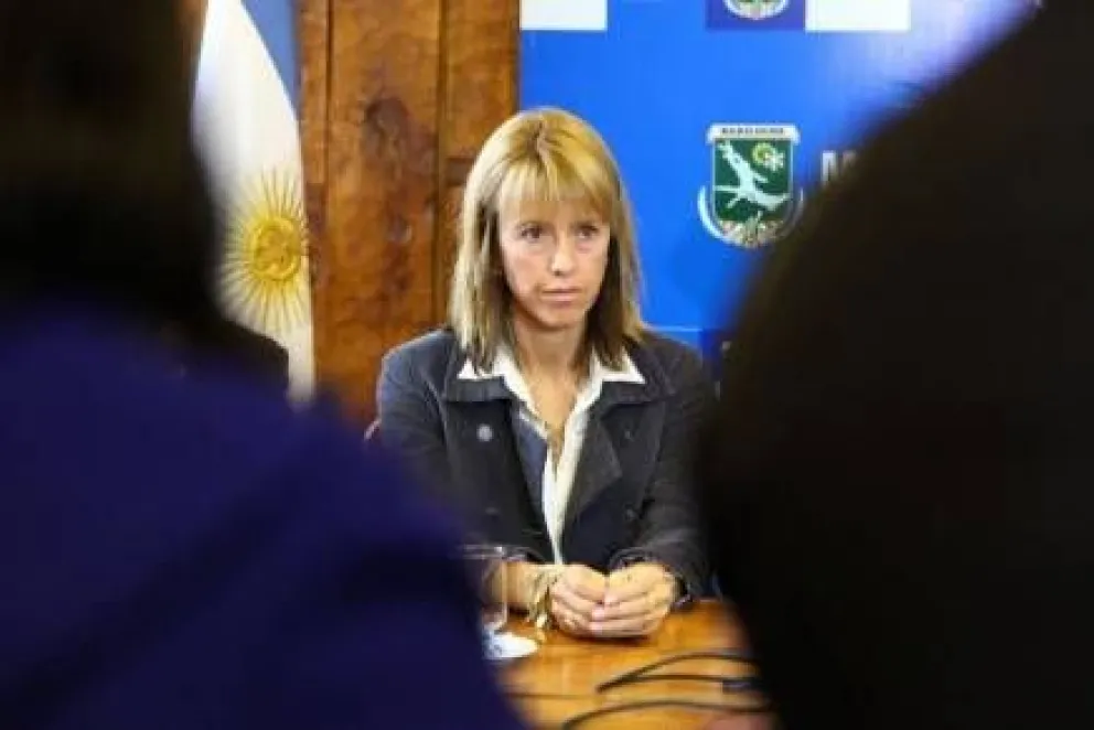 "Se plebiscitarán dos proyectos de país"