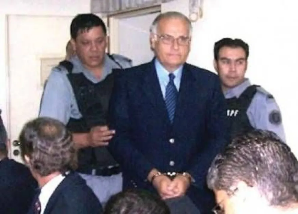 Traslado de represores a cárcel común