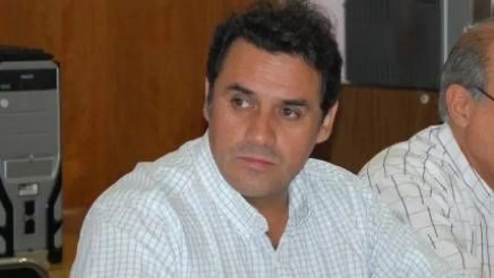 Para Lueiro, "no se pueden tomar decisiones que condicionen el futuro"