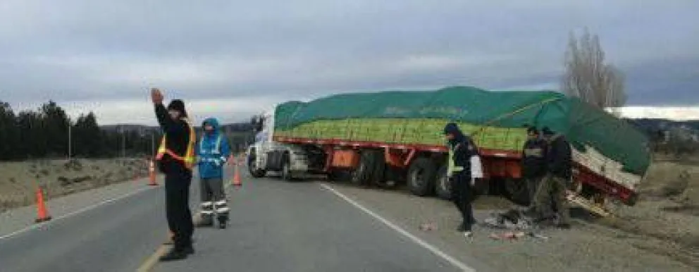 Se despistó y quedó atascado