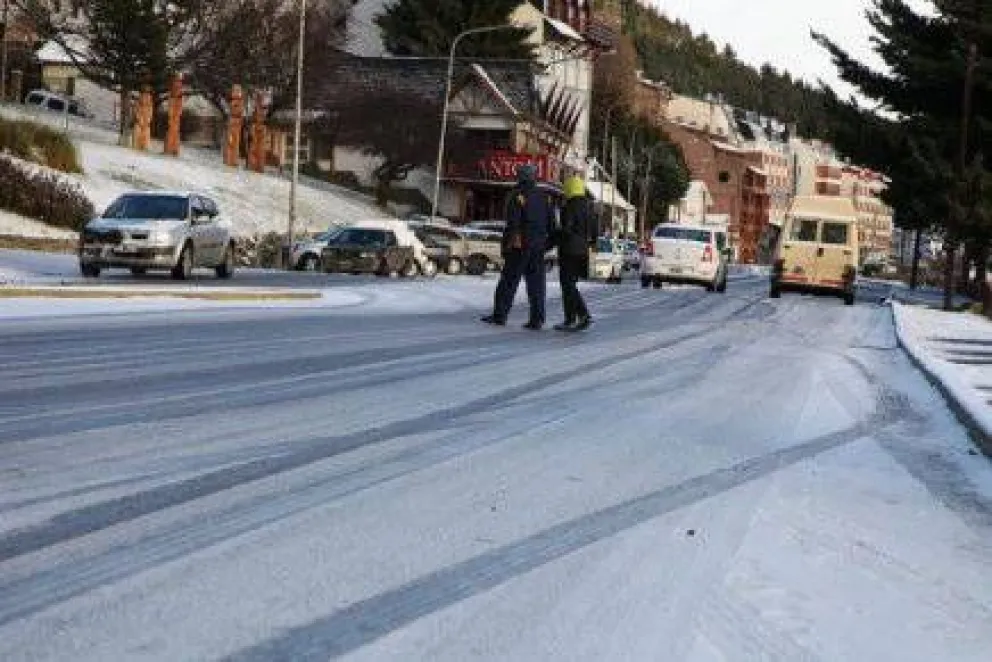 Anticipan ingreso de aire muy frío y nevadas