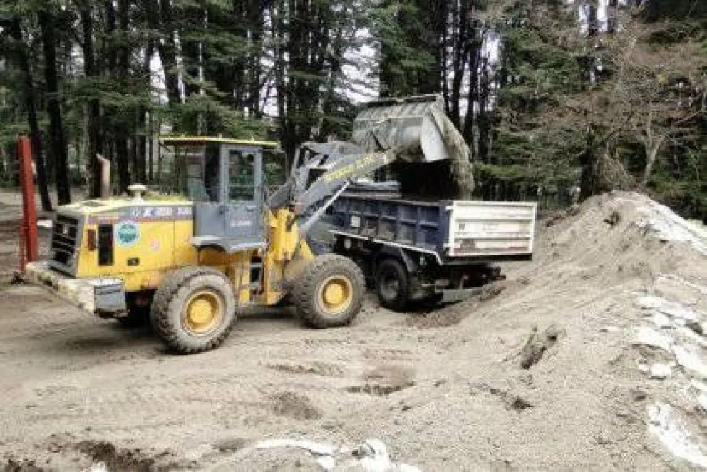 Angostura: Gastaron más de 100 mil pesos por día para limpiar las cenizas 