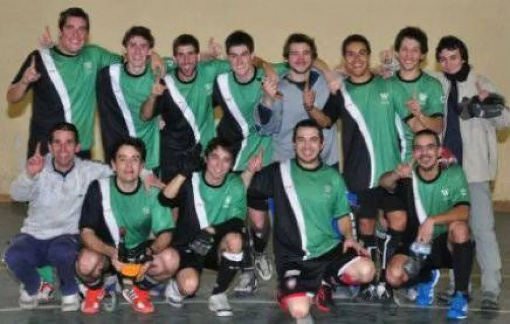Woodville gritó campeón 
