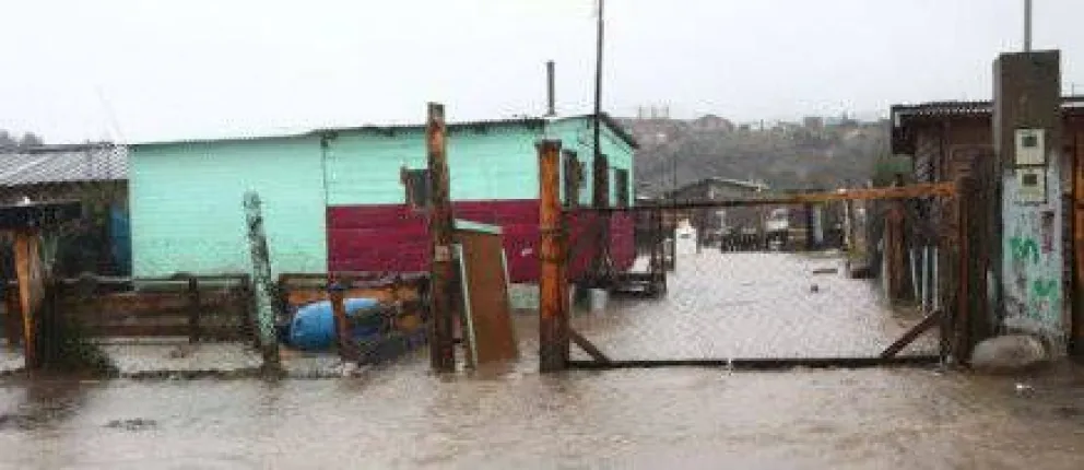 Evacuados y anegamientos