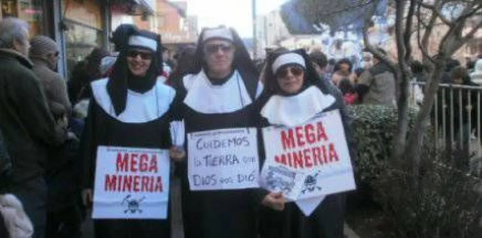 Se expresaron contra la megaminería en la Fiesta de la Nieve 