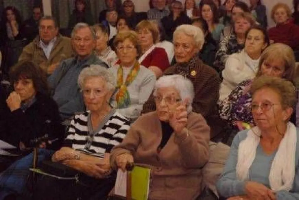 Los adultos mayores se expresaron contra el maltrato