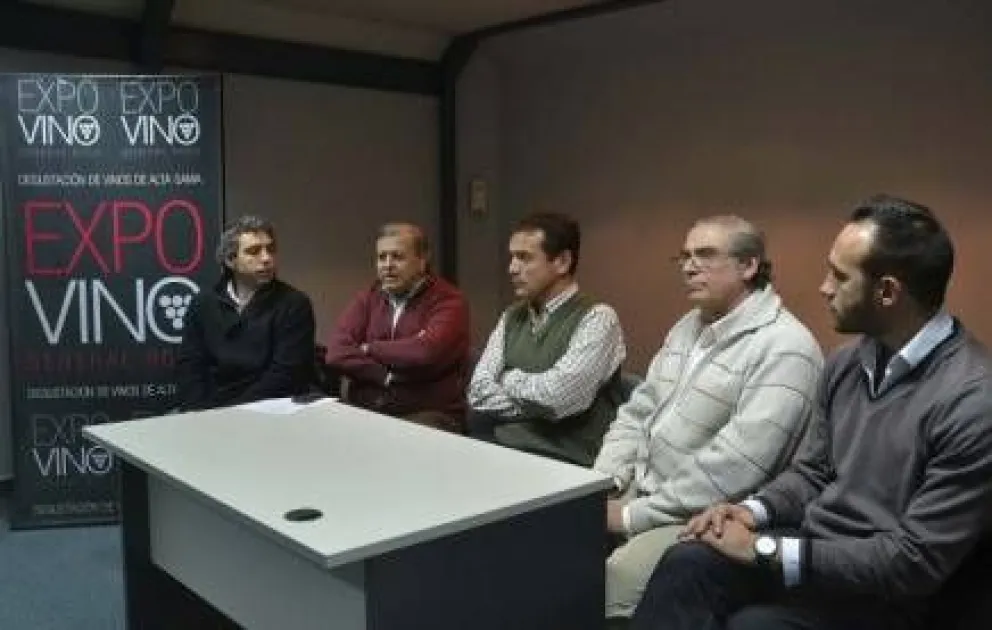 25 bodegas expondrán en la ExpoVinos 2013