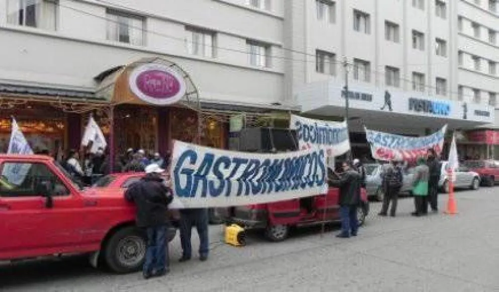 UTHGRA reclama a dueño de local las indemnizaciones por cierre de Frawen's