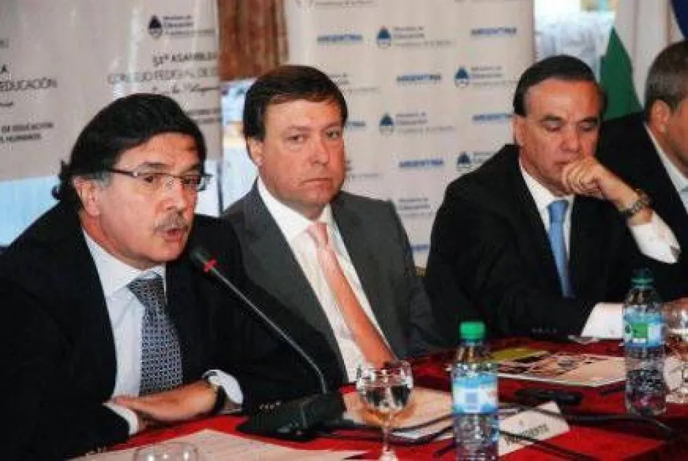 Nación y Provincias debaten sobre Educación en Bariloche