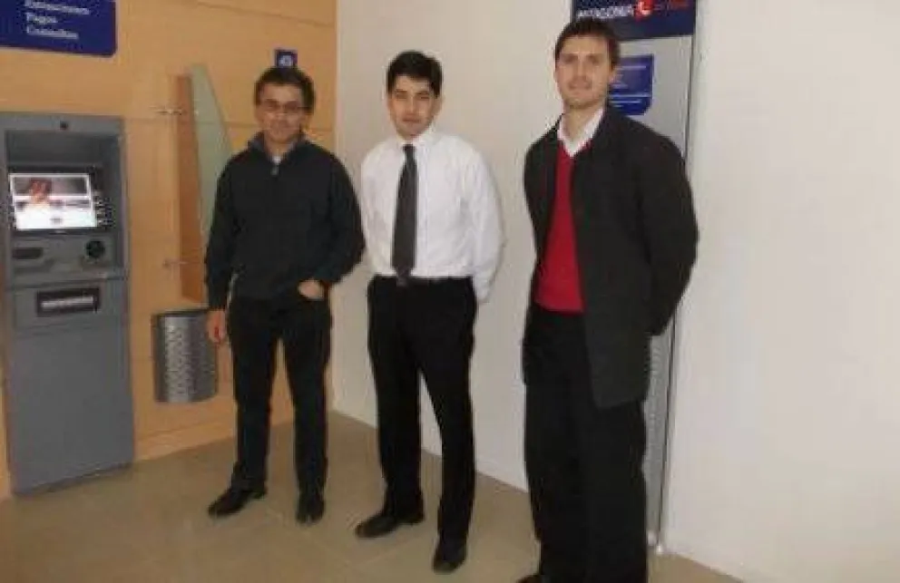 Inauguraron en Dina Huapi un centro de atención del Banco Patagonia