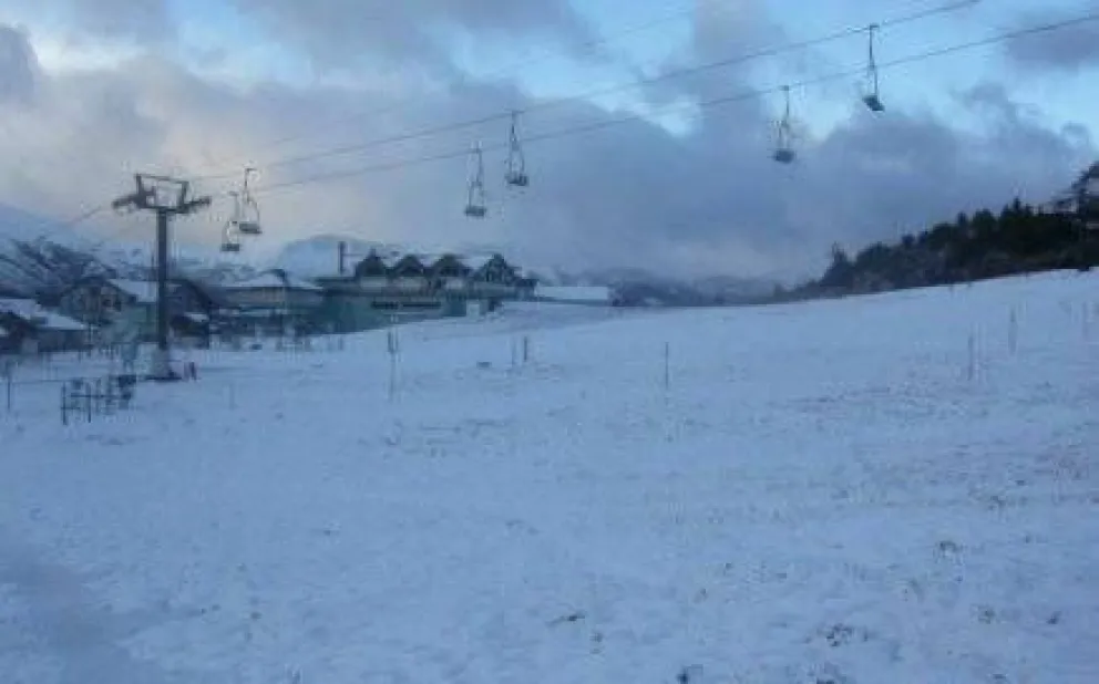 Siguen las nevadas en el Catedral