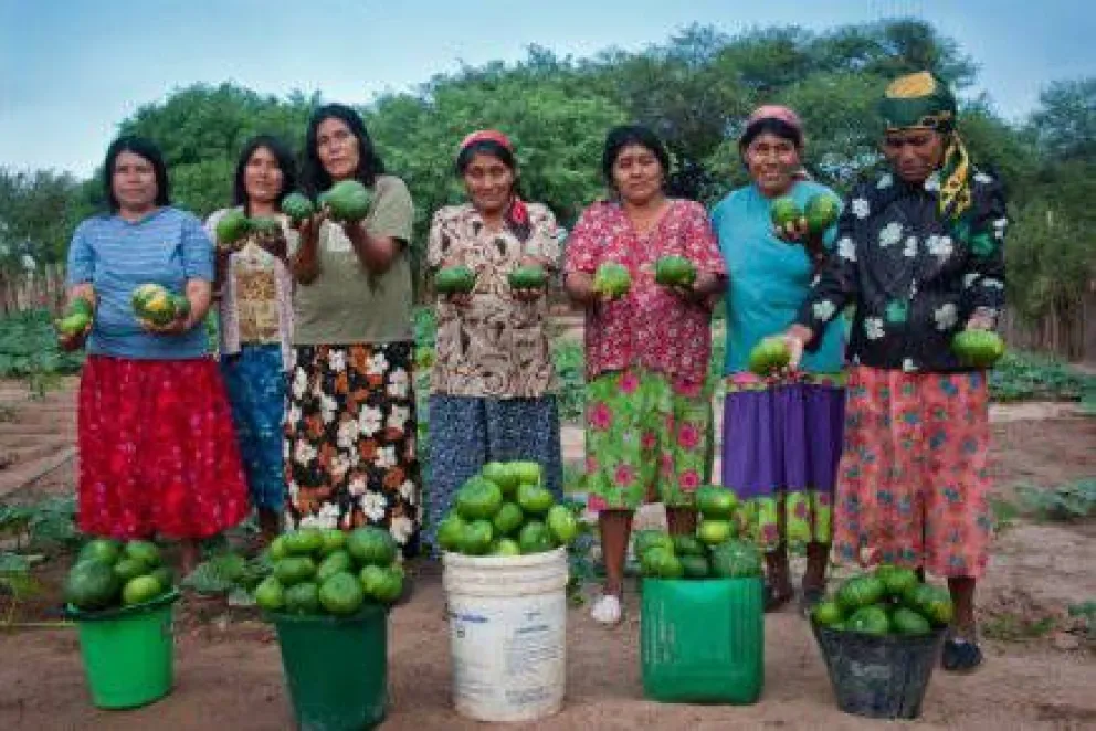Se inauguró la muestra fotográfica "Mujeres trabajando"  