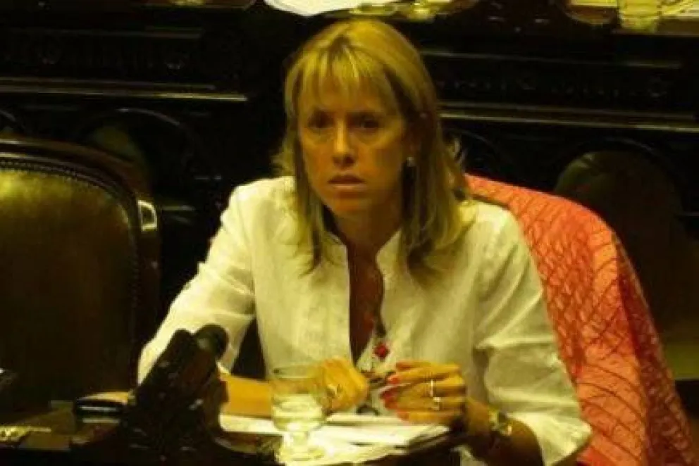 Proponen funcionamiento de guarderías en colegios secundarios