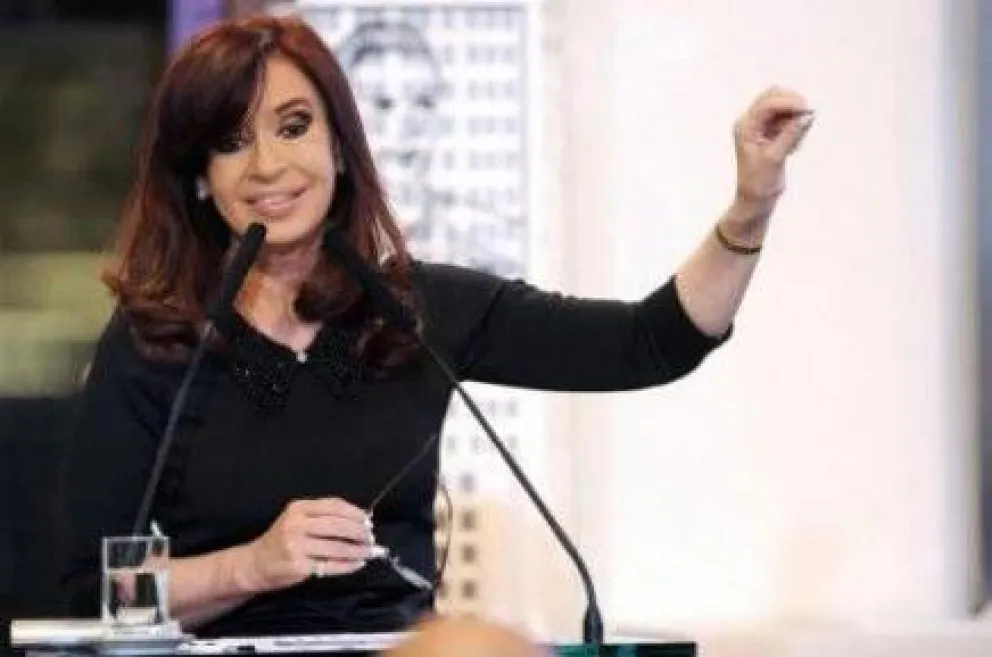 Cristina anunció aumentos en asignaciones por hijo y familiares