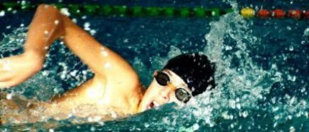 Pehuenes recibe al provincial de natación