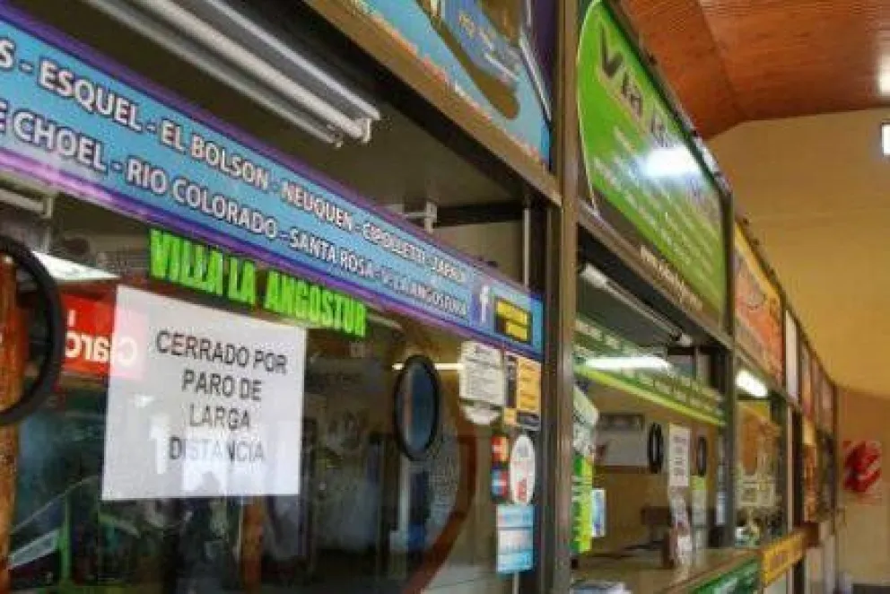 Unos 400 turistas no pueden salir de Bariloche 
