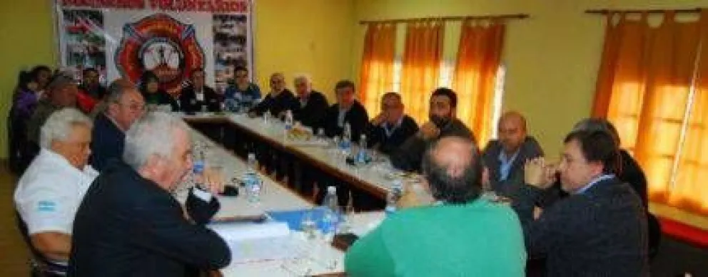 El gobierno anunció la regularización de deuda con Bomberos 