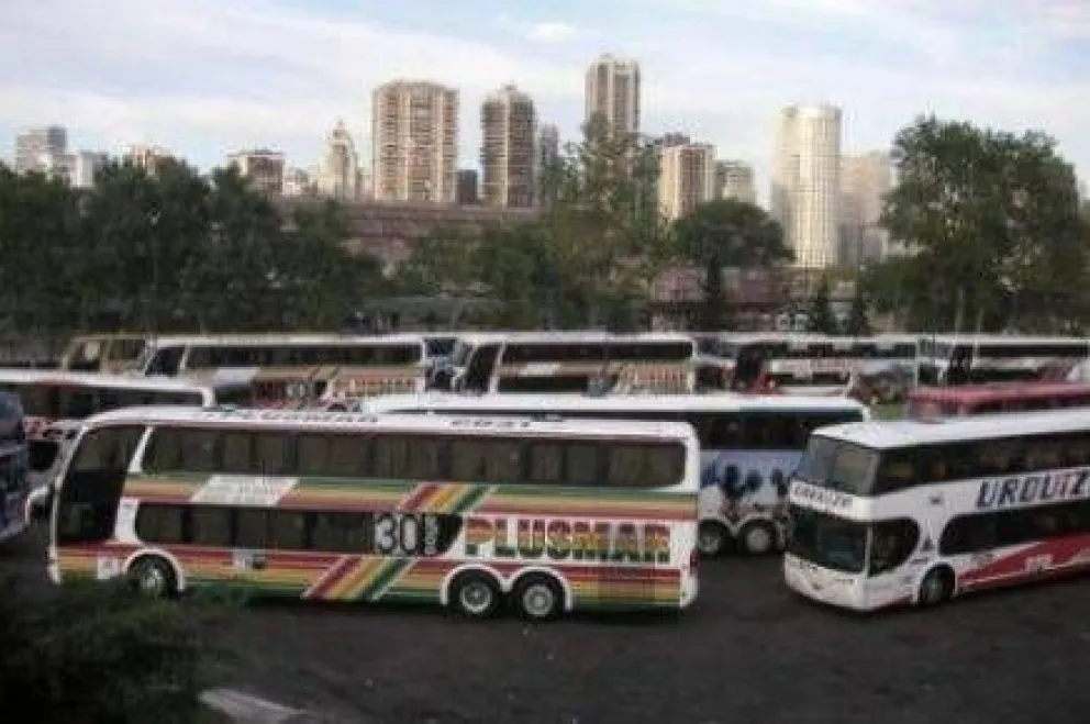 El Gobierno dispuso aumento para choferes