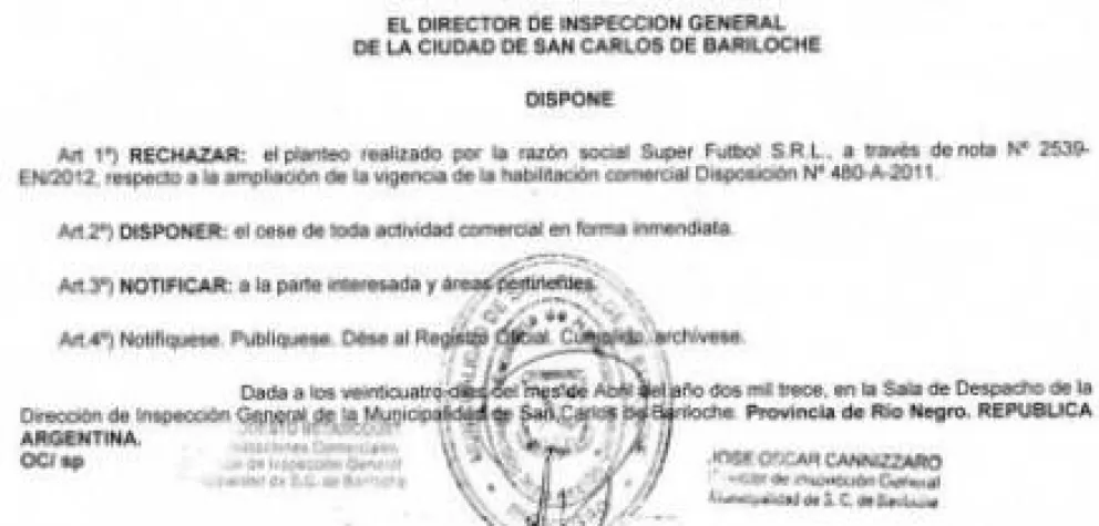 Ordenan "cese de actividades" del complejo de canchas de futbol Villa Verde