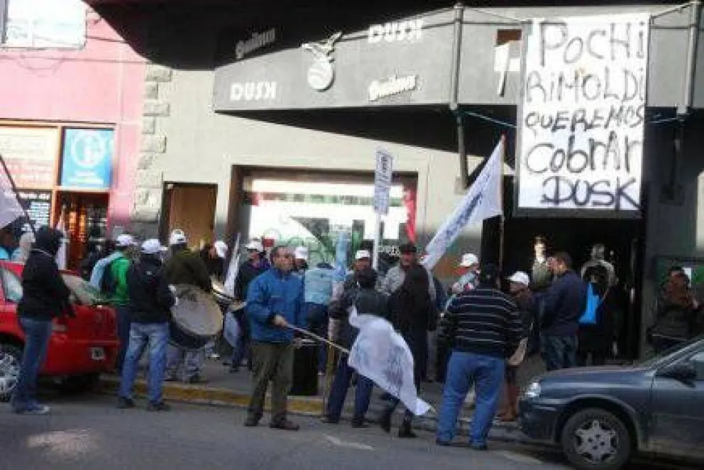 Nueva movilización de trabajadores despedidos de pub céntrico