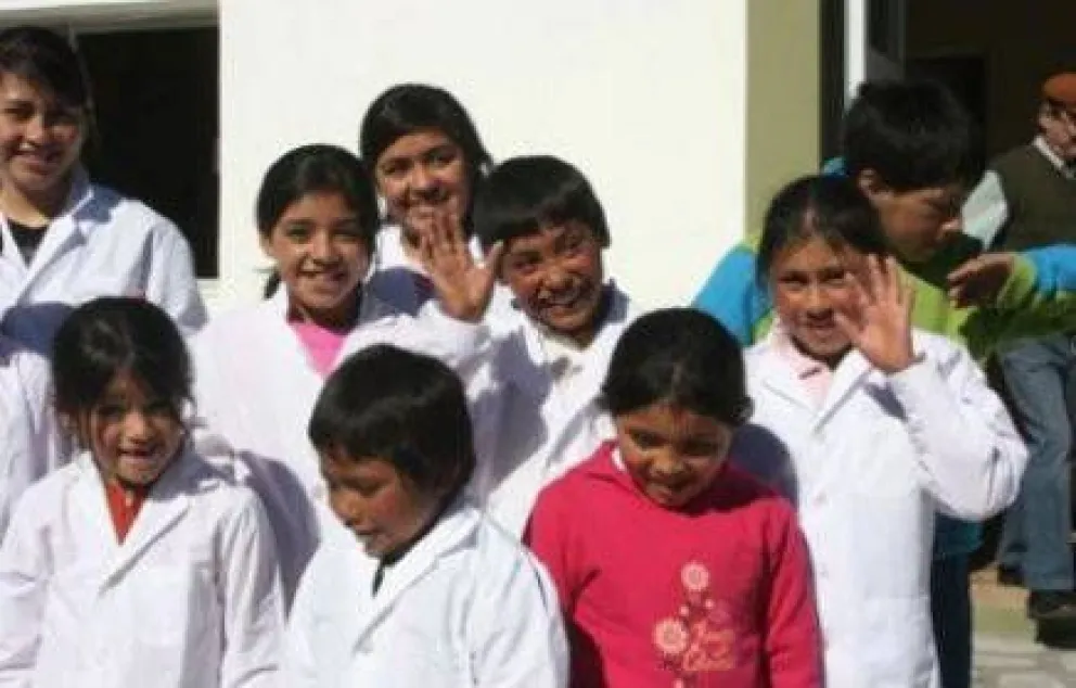 Analizan implementar jornada completa en 70 escuelas