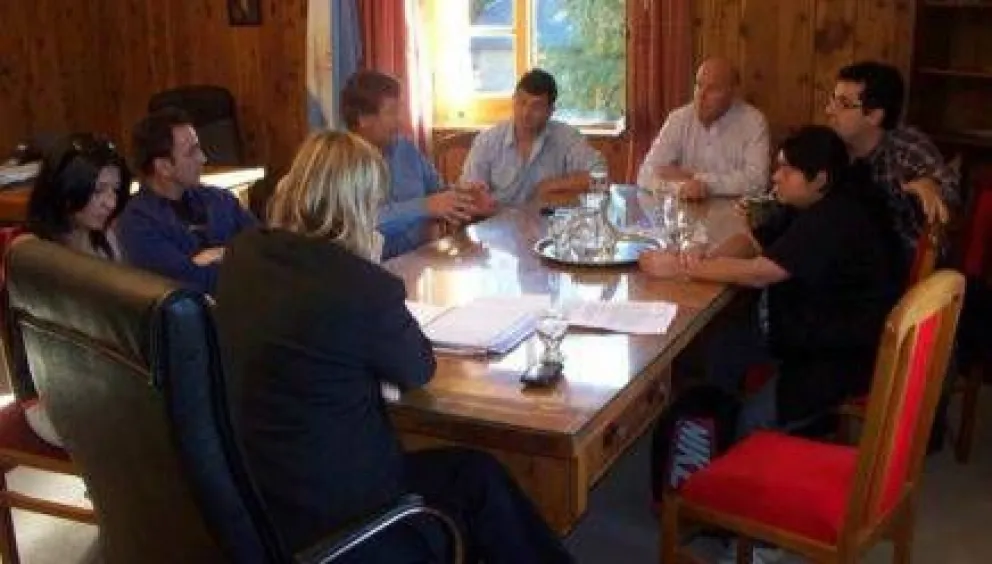 Se judicializa el debate sobre la fecha de elecciones