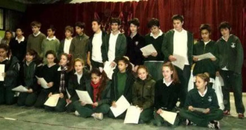 Entregaron diplomas de exámenes internacionales en el Woodville 