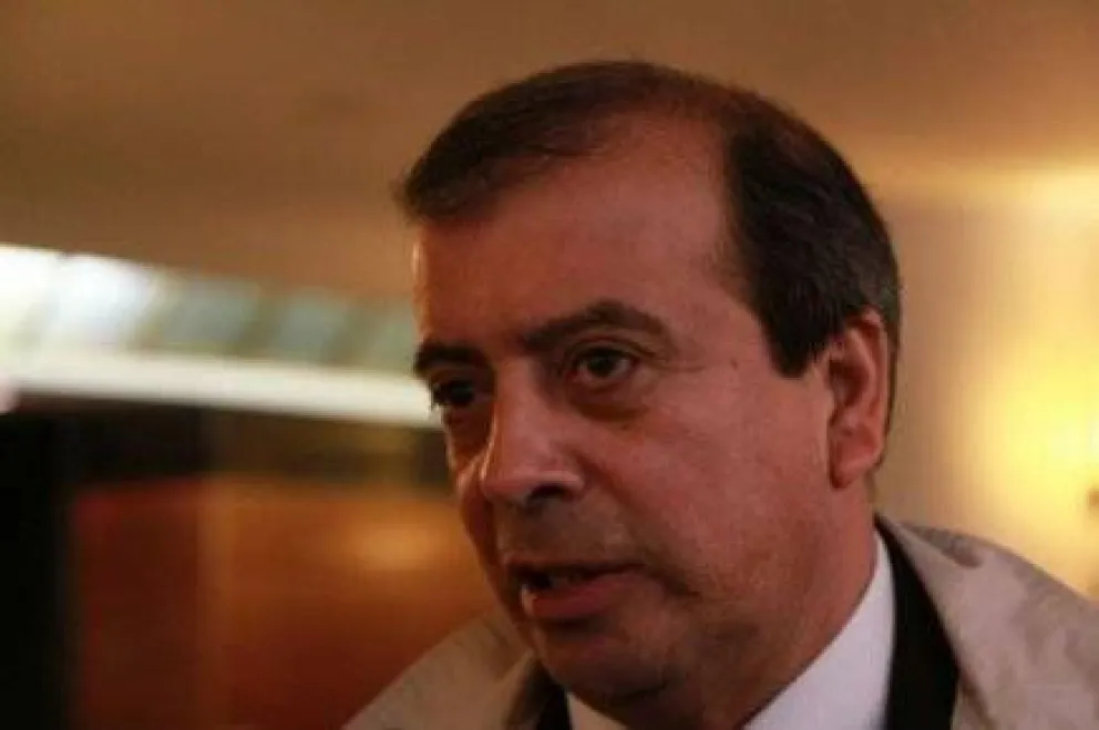 Castañón se anota como candidato a Intendente
