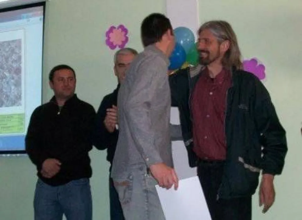 Referente social se suma al gobierno interino