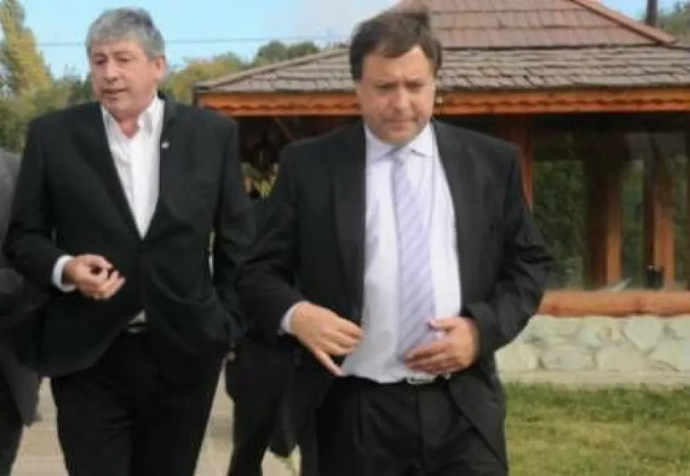 Weretilneck calificó el paro de AEC como una "maniobra política"