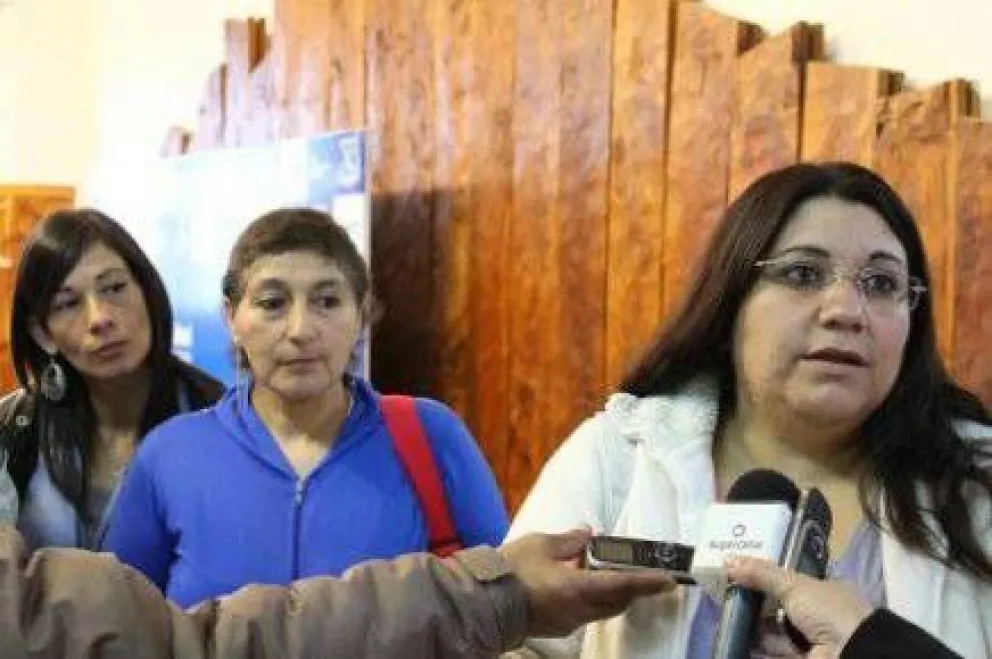 Críticas de cooperativas que no firmaron boleto por lotes sociales