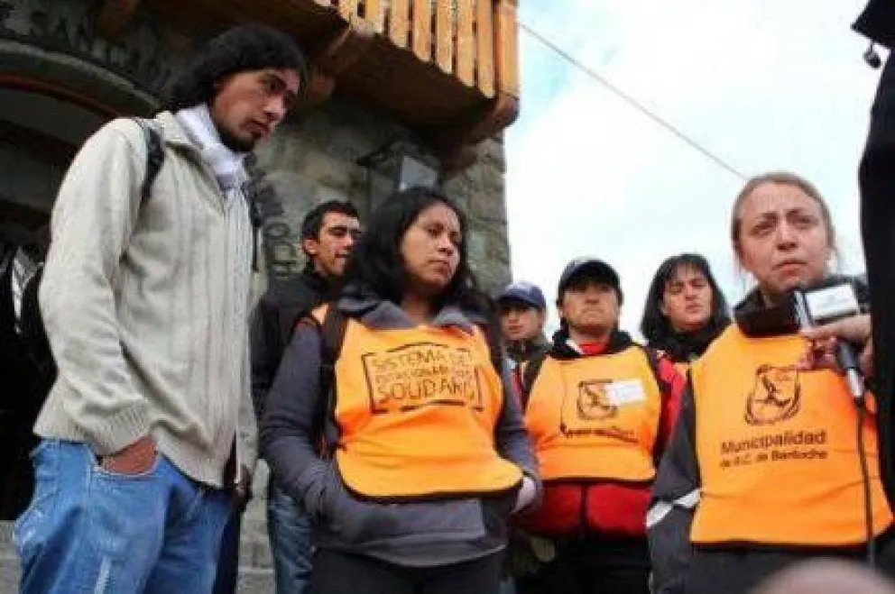 Municipio pagó a trabajadores del estacionamiento