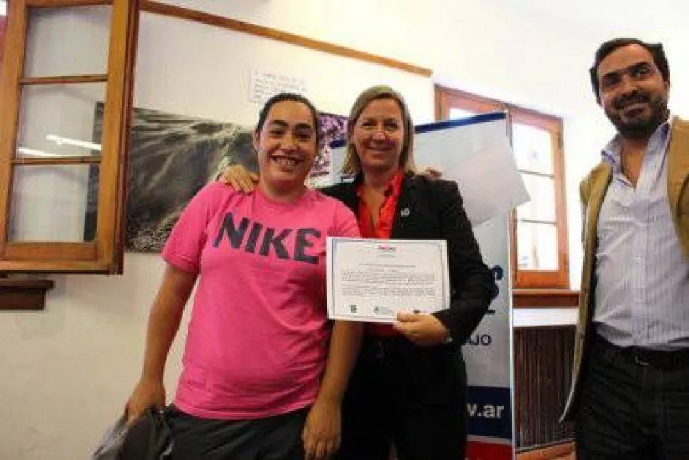 Capacitan a otros 150 jóvenes para el mundo laboral