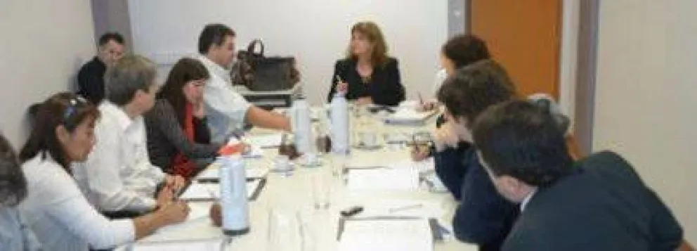 Trabajan en modificaciones a la ley de becas