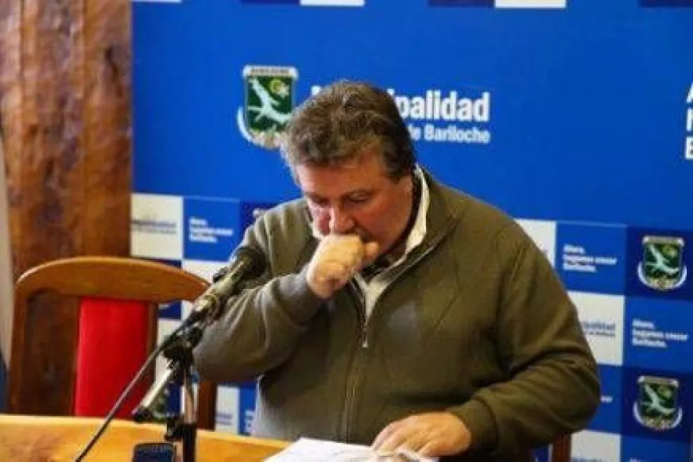 Embargan cuentas bancarias de Goye por deuda con la municipalidad